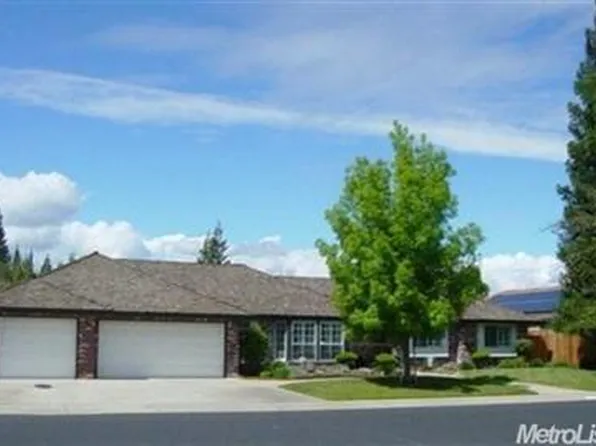 3901 Ruisdael Dr, Modesto, CA 95356