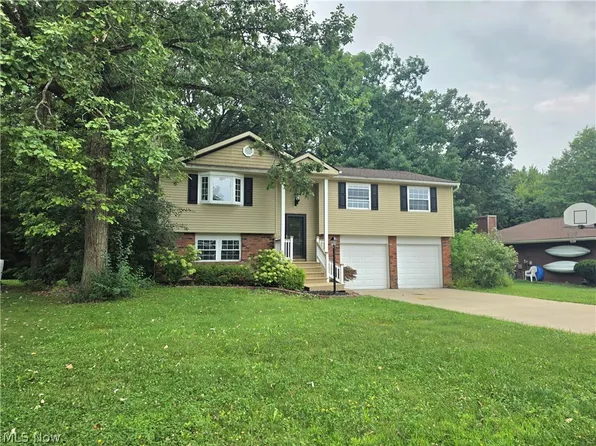 9900 Pebble Beach Cv, Aurora, OH 44202