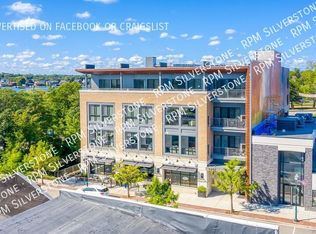 120 S Broadway St #203, Lake Orion, MI 48362