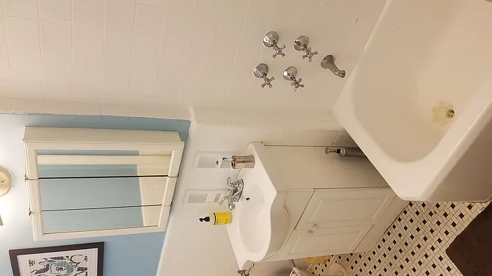 Sold by Benjamin Realty Since 1980 | media 21