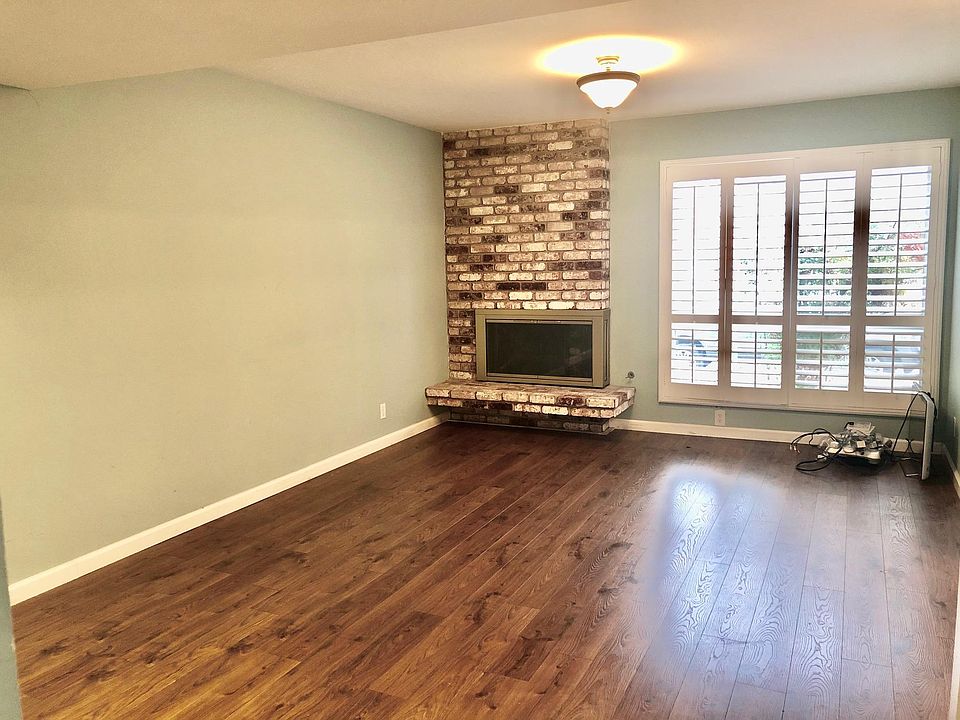 1st image of 1080 Norfolk Dr