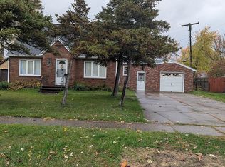 52 Asbury Pl, Depew, NY 14043