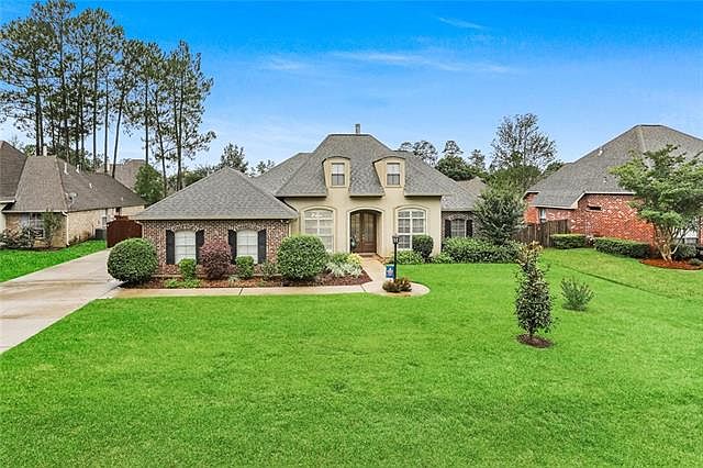 1st image of 3044 Lake Ct
