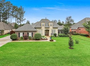 3044 Lake Ct, Mandeville, LA 70448