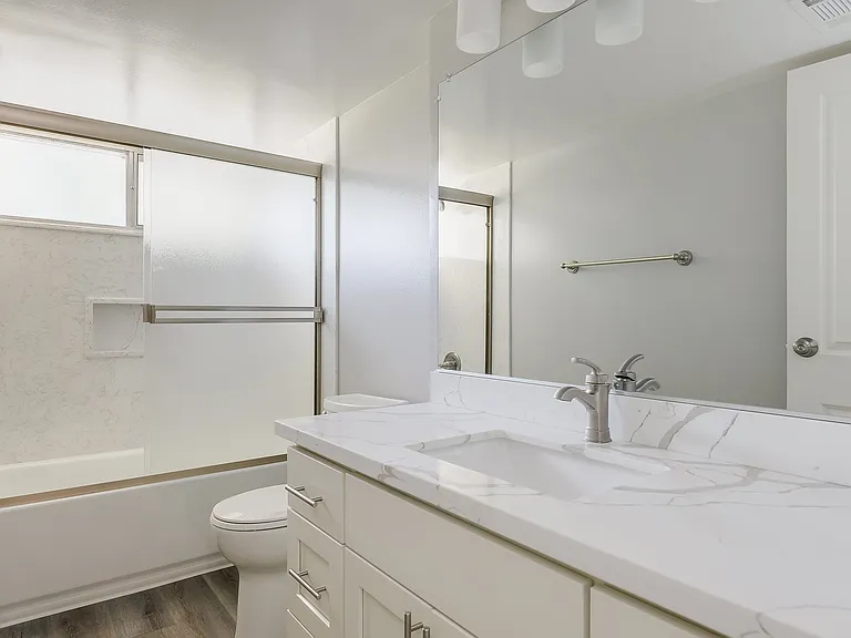 Parksquare Apartments — Photo 12