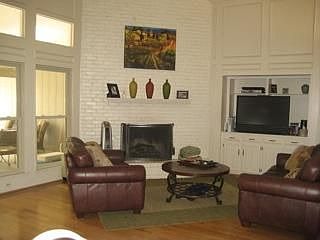 3rd image of 1313 Stonewood Dr