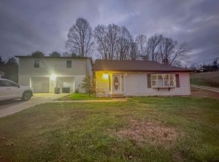 1053 Newmans Branch Rd, Milton, WV 25541