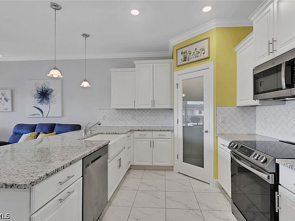 4th image of 1519 NE 8th Pl