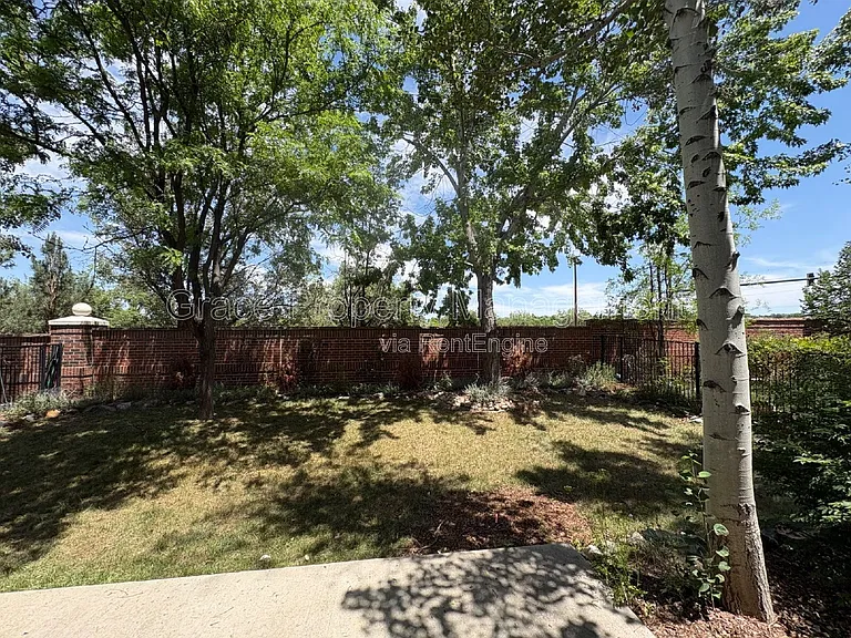 1730 S Poplar St — Photo 29