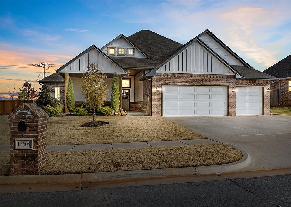 1st image of 13608 Firethorn Dr
