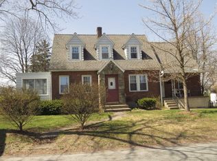 1 Crestwood Blvd, Poughkeepsie, NY 12603