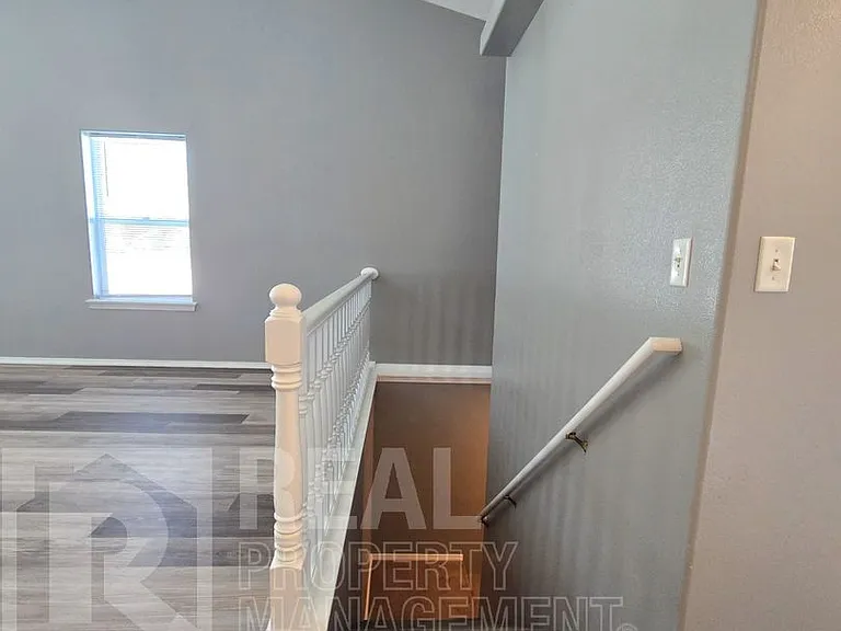 2803 E Chasewood Dr — Photo 14