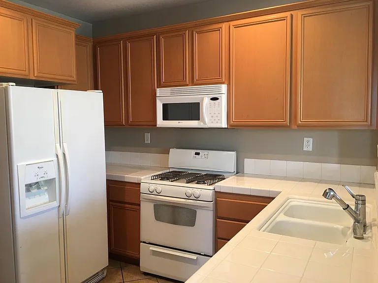 1800 E Lakeshore Dr #812 — Photo 12