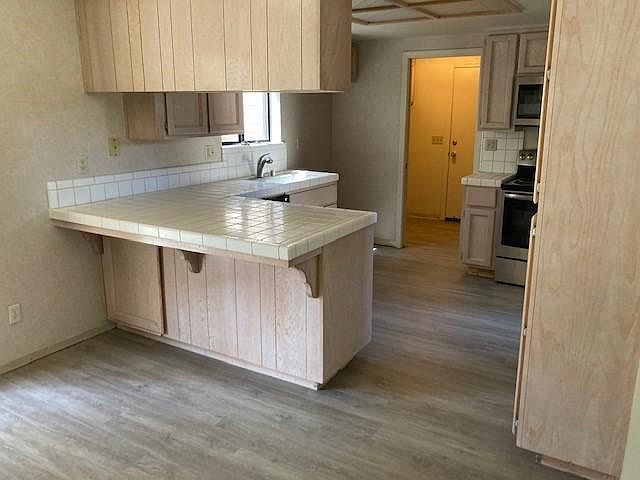 2nd image of 7670 E Bay Ln