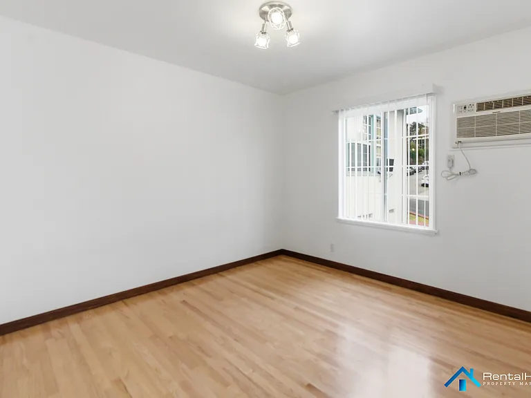 1705 Holly Dr — Photo 11