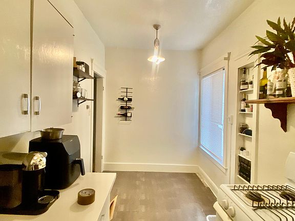 3rd image of 3565 Fillmore St APT 203