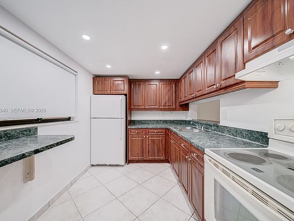2nd image of 8420 SW 133rd Avenue Rd APT 224