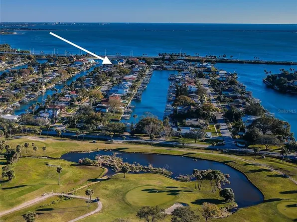 3921 Versailles Dr, Rocky Point, FL 33634