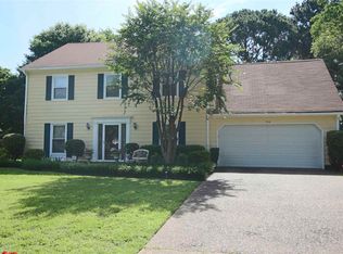 1710 Rocky Hollow Rd, Germantown, TN 38138