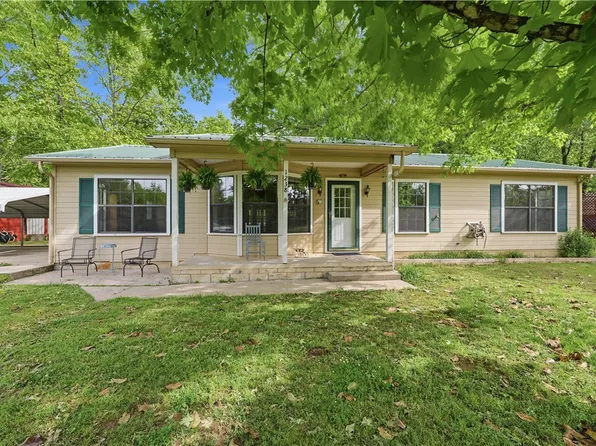 1238 N Centennial Ave, West Fork, AR 72774
