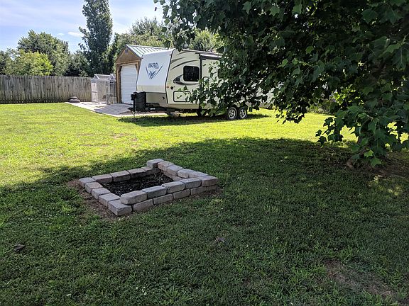 4th image of 155 Wagon Trl