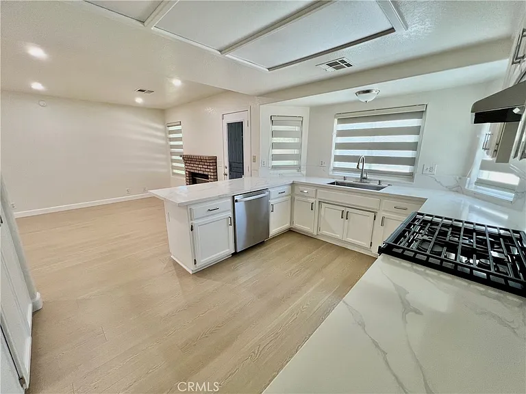 759 E Avenue J6 — Photo 15