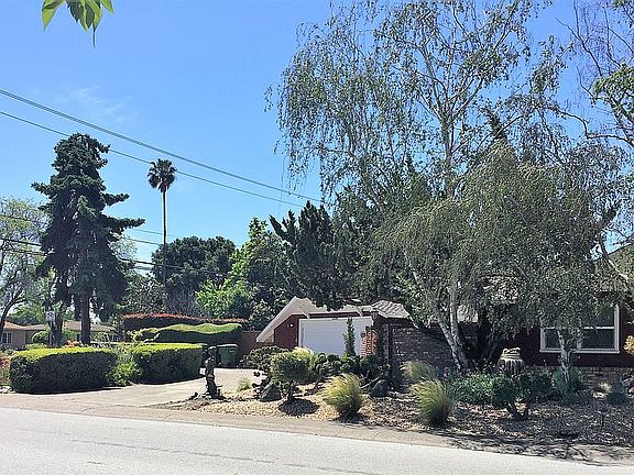 5th image of 12421 Saratoga Ave