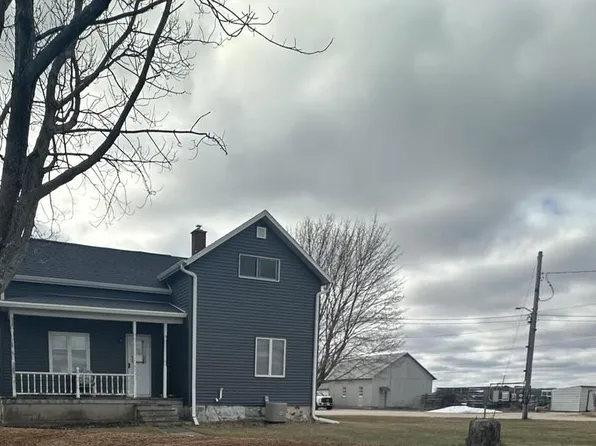 W6916 Cemetery ROAD, Van Dyne, WI 54979