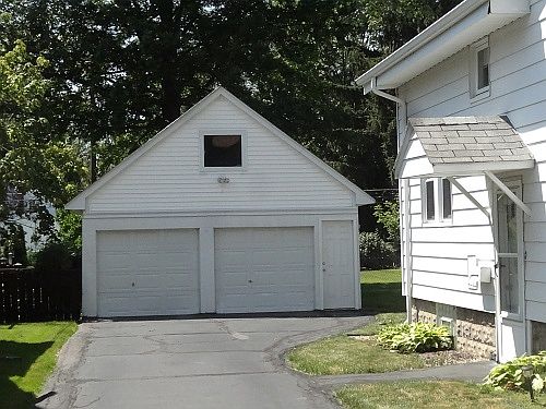2nd image of 4250 W226 St