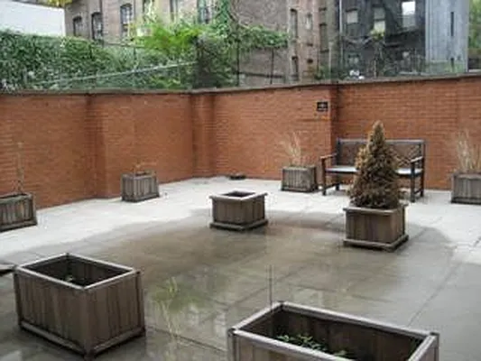 Rented by Corcoran | media 27