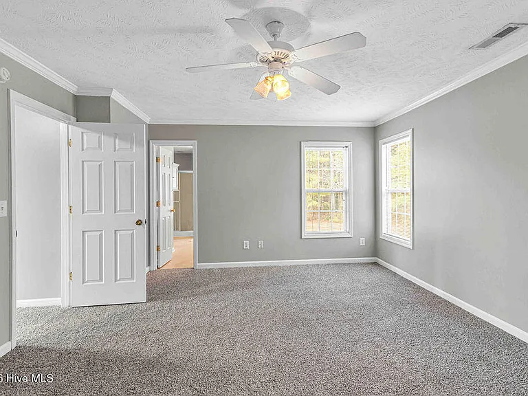 302 Altavista Loop — Photo 35