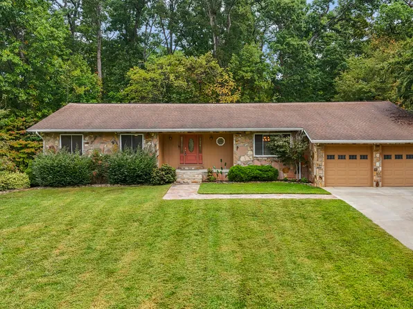1265 Webb Cir, Dandridge, TN 37725