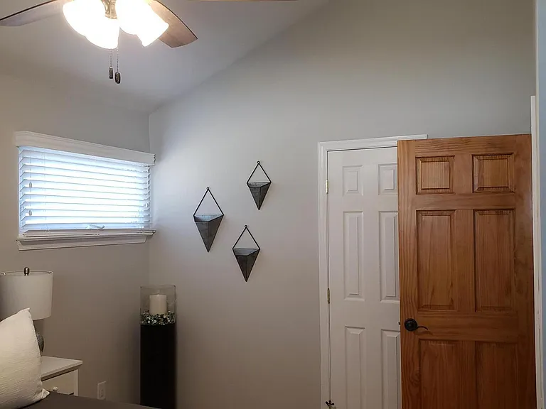9 Winthrop Pl — Photo 22
