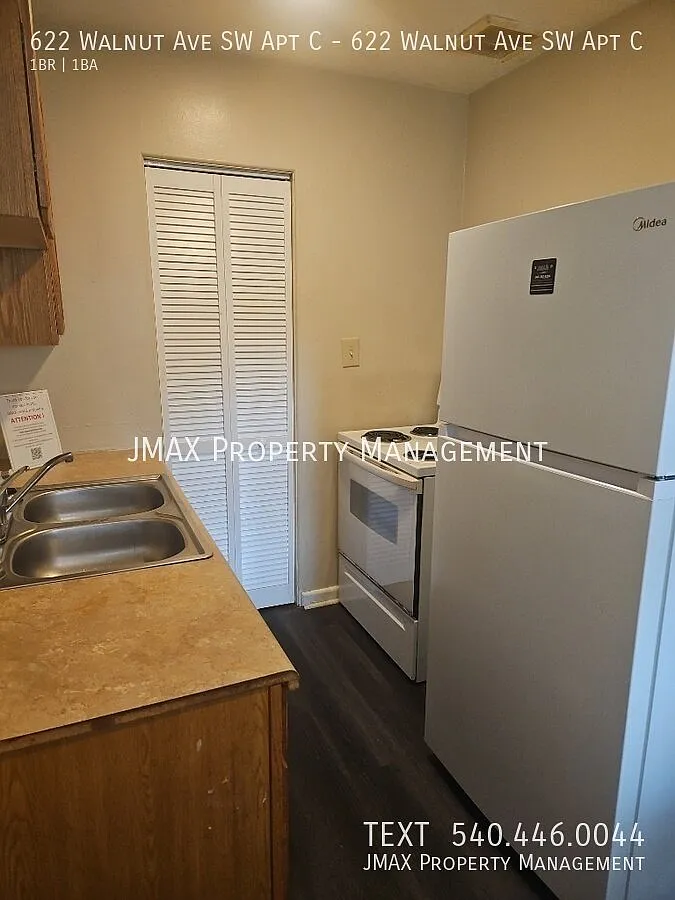 This property has a no security deposit option! — Photo 4