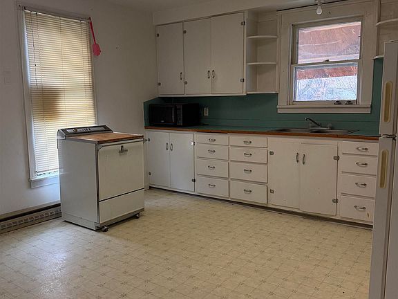 5th image of 461 Pataha St