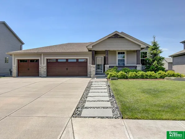 4603 Sheridan Rd, Papillion, NE 68133