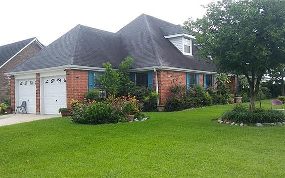 2nd image of 7810 Lake Forest Blvd