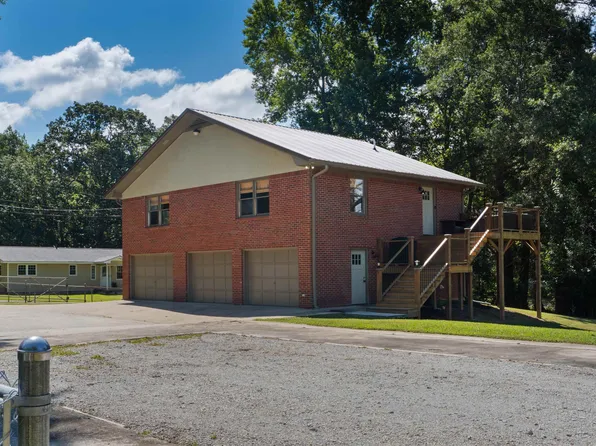 435 Broadway St, Tallapoosa, GA 30176