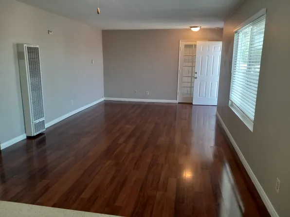 3062 E 70th St, Long Beach, CA