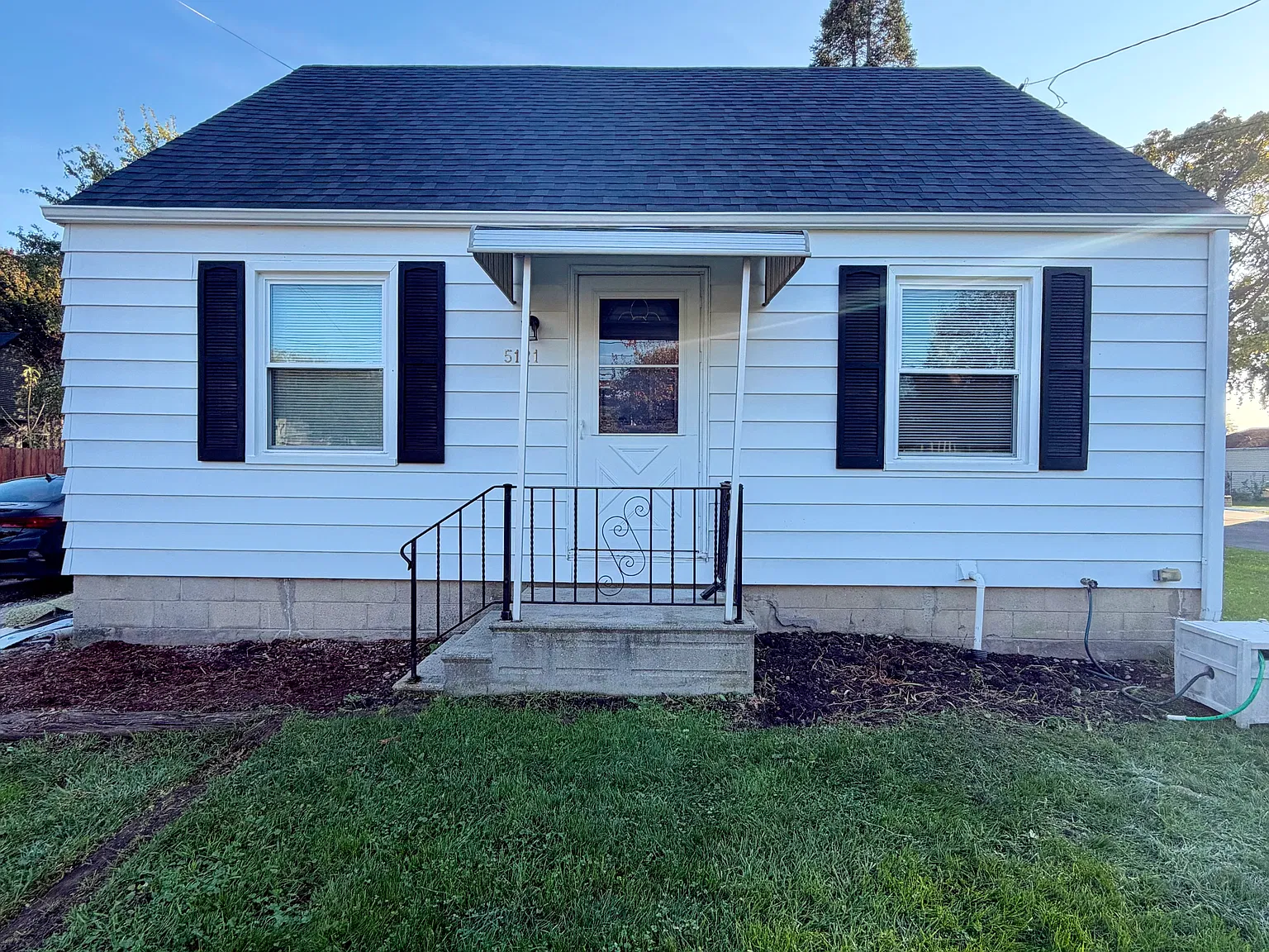 4 bed, 912 sqft, $1,995 — Photo 1