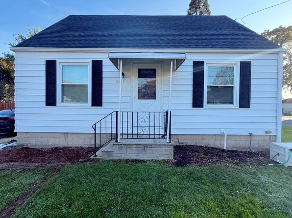 5121 85th St, Kenosha, WI 53158