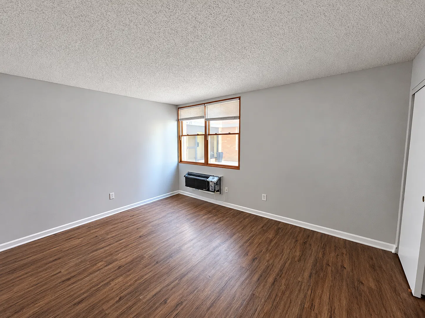 2 bed, 1260 sqft, $2,495 — Photo 4