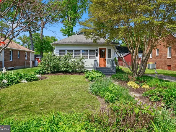 302 Linden Ave, Edgewater, MD 21037