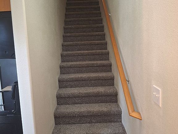 4th image of 409-419 W Pine St #415