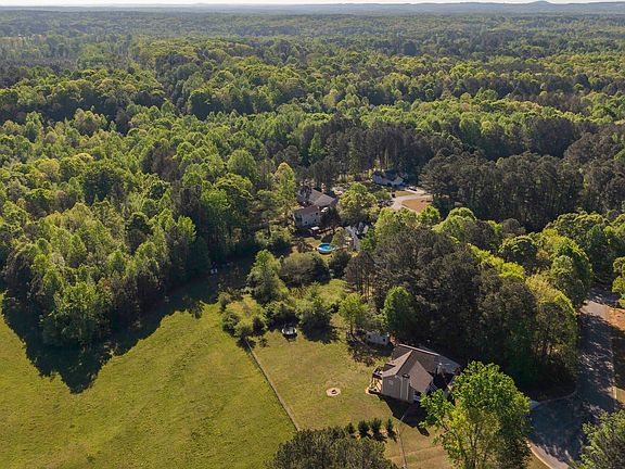 2nd image of 505 Miranda Way