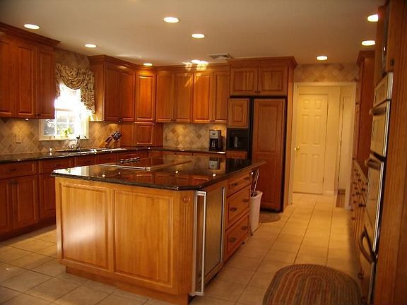 4th image of 65 Piquets Ln