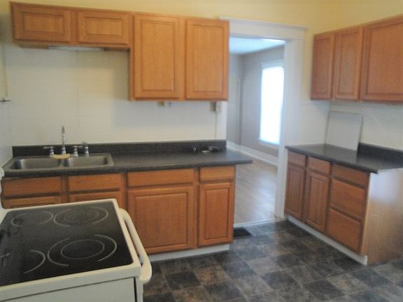 4th image of 701 Washington Ave