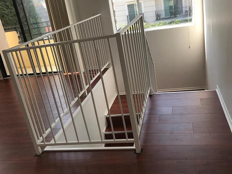 1242 S Holt Ave — Photo 11
