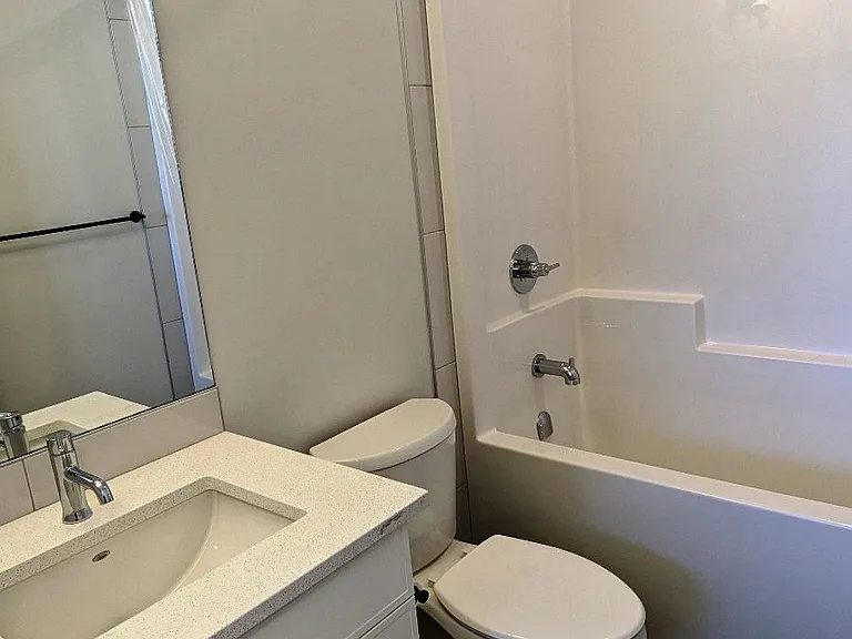 223 Magnolia Dr SE — Photo 12