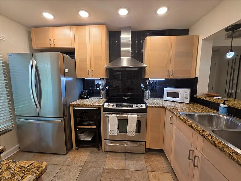 6295 Bahia Del Mar Cir #111 — Photo 6